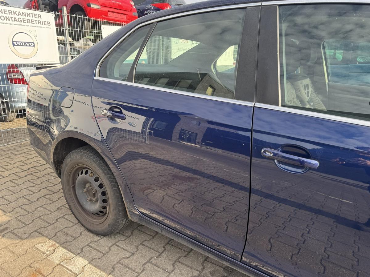 VW Jetta 1K2 original T&uuml;r hinten rechts LD5Q Shadow Blue Rohbau Bj.2009